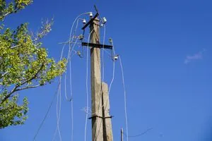 Непогода оставила без света 700 городов и сел в Украине