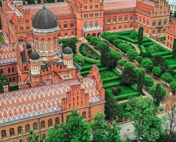 Rating of Ukrainian universities 2025: how much will it cost to study at the most prestigious universities in our country
