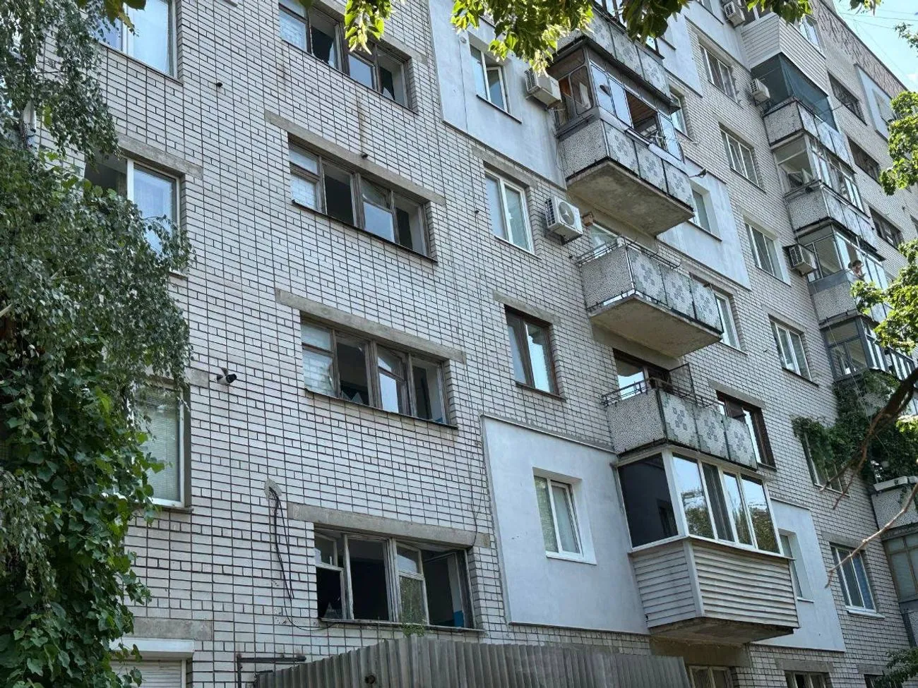 Окупанти атакували Самар 13 липня: пошкоджено школу та будинки