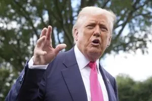 Трамп заявил, что 50 дней ожидания перед введением санкций против рф "не очень долго"