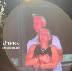 "Kiss Cam" exposed IT giant CEO's office romance at Coldplay concert