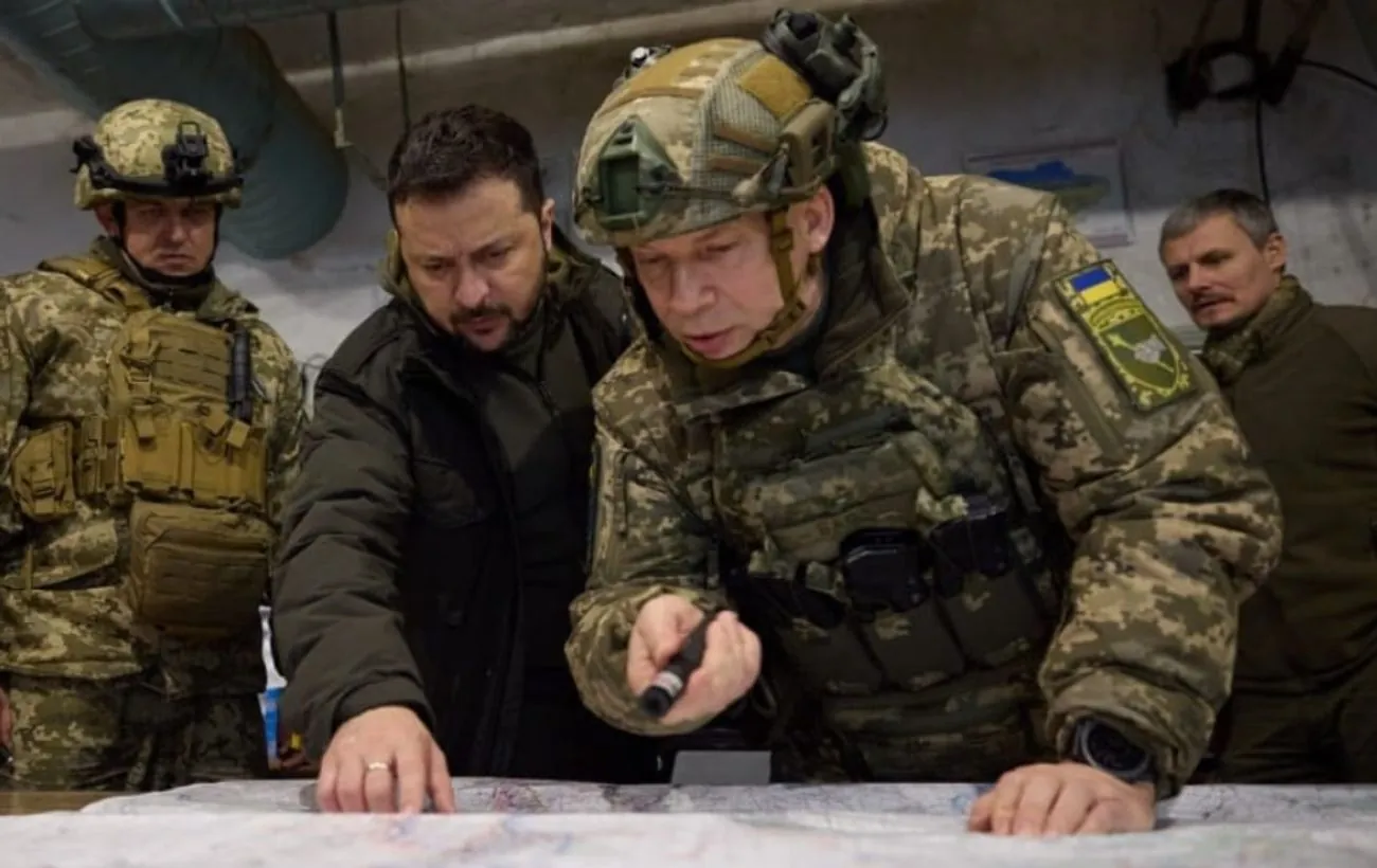 Зеленський обговорив з Сирським ситуацію на фронті та фінансування виробництва дронів