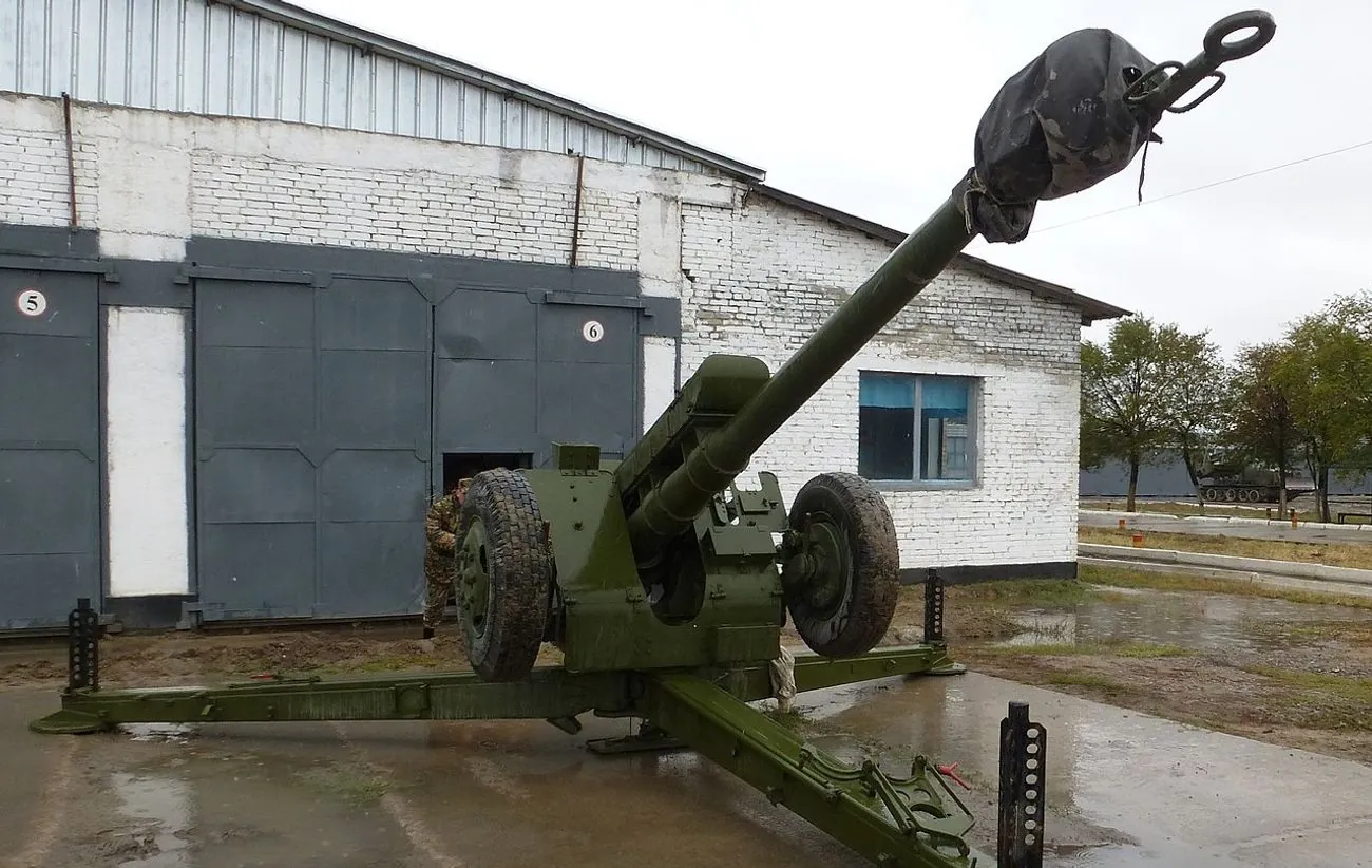 "Подарунок для путіна": чеська ініціатива зібрала кошти на гаубиці для України