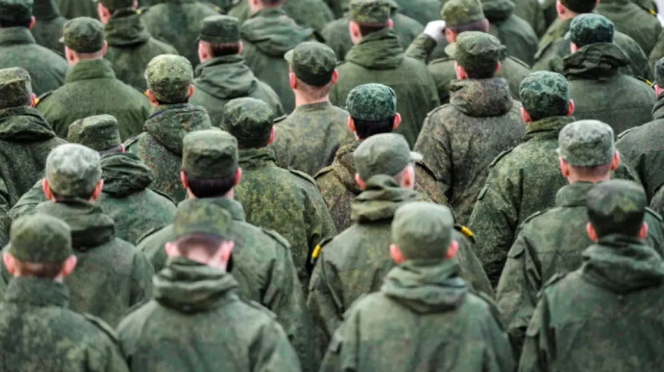 росіяни використовують малі групи для прориву до Покровська через насичення фронту дронами - Коваленко
