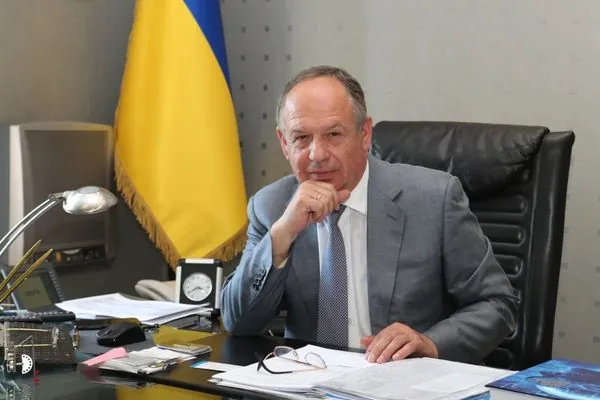 Створюють інженери, а продають - президенти. Представники галузі літакобудування попереджають про ризики системної кризи