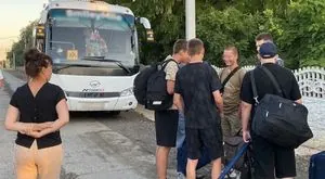 Russians took Ukrainian schoolchildren to St. Petersburg for a parade that was canceled