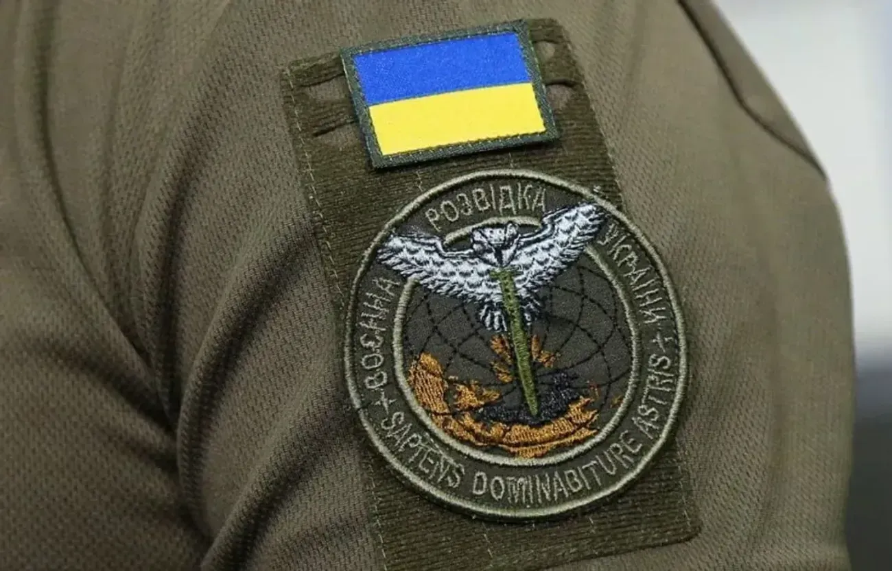 ГУР показало ексклюзивні кадри застосування FPV-дронів з човнів у Криму ГУР показало ексклюзивні кадри застосування FPV-дронів з човнів у Криму