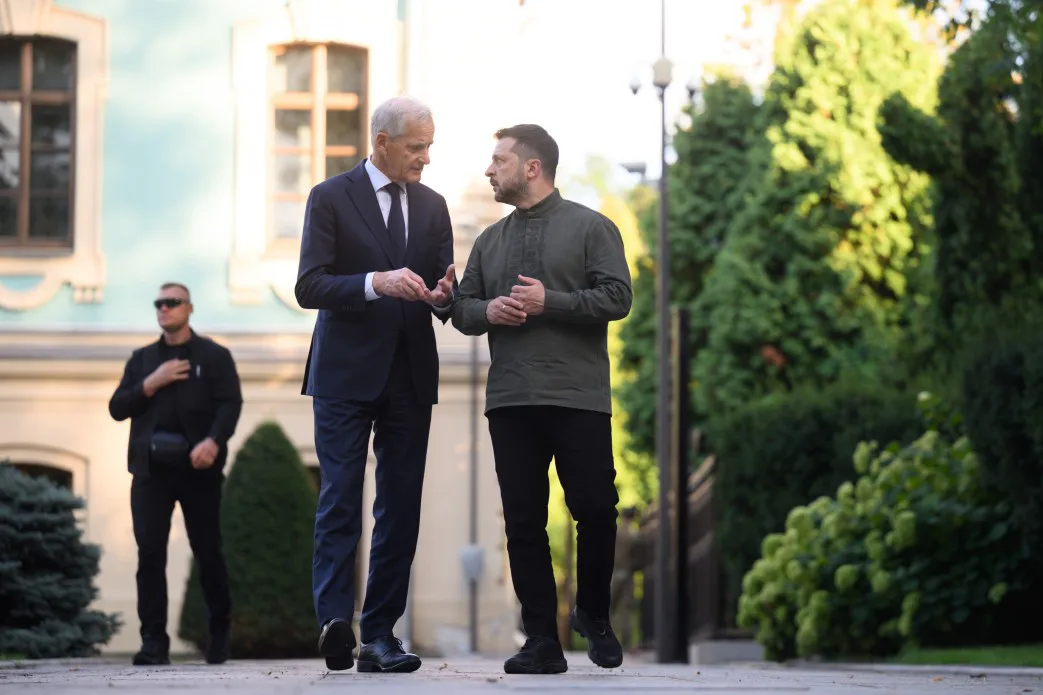 Zelensky and Norwegian PM Jonas Gahr Støre sign the Drone Deal and 'Elizabeth' strategic partnership agreement in Kyiv, August 23, 2026